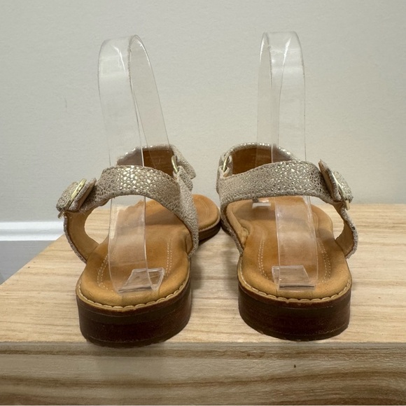 Sperry Abbey Sparkle Platinum Leather Buckle Sandals 8 - Picture 6 of 7